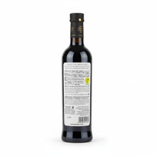 Laden Sie das Bild in den Galerie-Viewer, Feinkost Ranieri Varvello Roter Essig in 500 ml Flasche, dunkle Flüssigkeit, ideal für Salate und Kochrezepte
