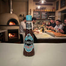 Laden Sie das Bild in den Galerie-Viewer, Feinkost Ranieri Firelli Extra Hot Chili Sauce in einer Flasche, scharfe italienische Hot Sauce mit Gewürzcharakter
